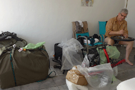 Bert-baut-Raeder-auf1 Bert-baut-Raeder-auf1