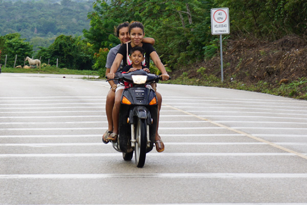 sayaxche-1 sayaxche-1